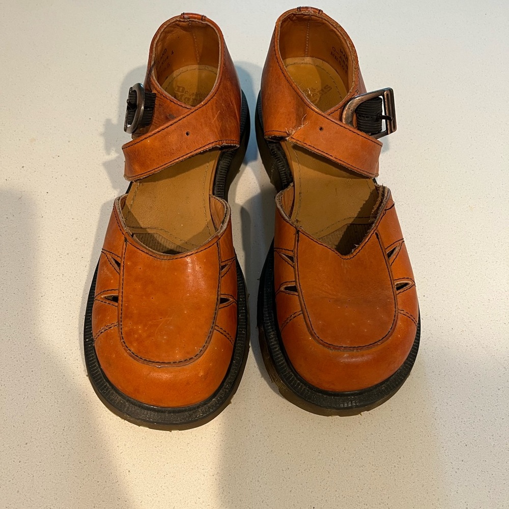 Vintage Dr. Martens Babydoll shoes from the 90’s